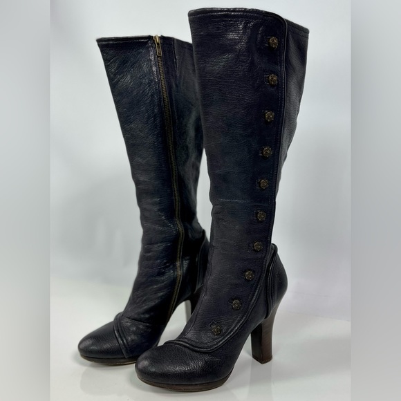 SOLD OUT ❤️ Frye RARE Heeled Leather Marissa Button Boots - Picture 12 of 13